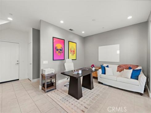 645 W 17th Street, Costa Mesa, CA