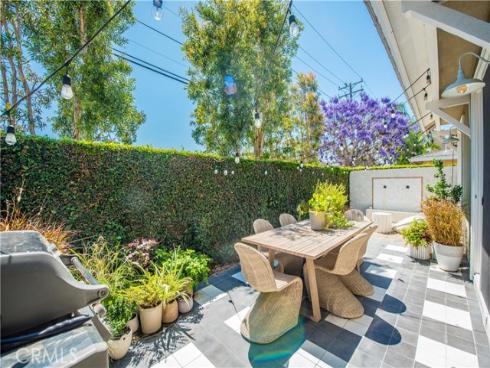 2065 Thurin Street, Costa Mesa, CA