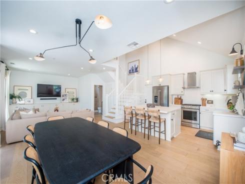 2065 Thurin Street, Costa Mesa, CA