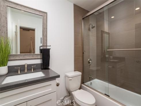 1792 Kenwood Place, Costa Mesa, CA