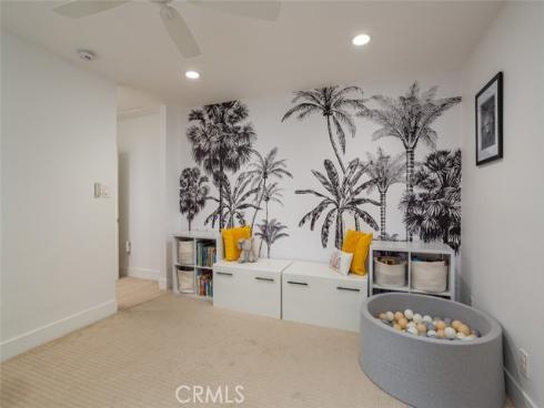 1792 Kenwood Place, Costa Mesa, CA