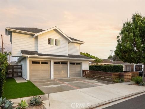 1792 Kenwood Place, Costa Mesa, CA