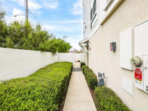 536  Caleigh   Lane, Costa Mesa, CA