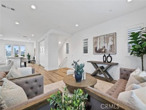 536  Caleigh   Lane, Costa Mesa, CA