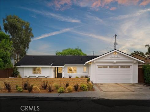 2796 Cibola Avenue, Costa Mesa, CA