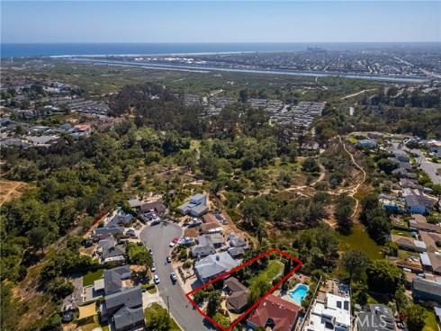 2023  Republic Avenue  , Costa Mesa, CA