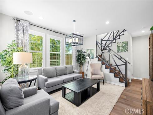 419 Aura Drive , Costa Mesa, CA