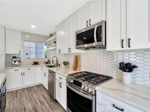 587  Traverse   Drive, Costa Mesa, CA