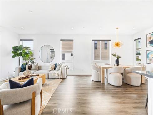 1660  Pomona   Avenue, Costa Mesa, CA