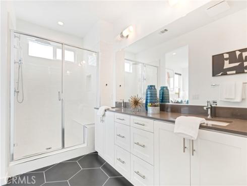 1660  Pomona   Avenue, Costa Mesa, CA