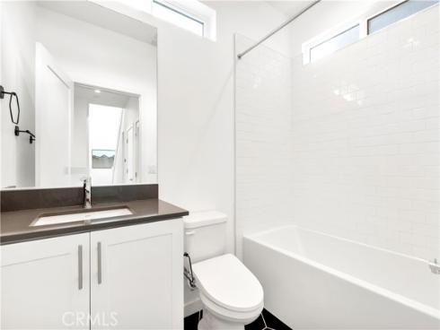 1660  Pomona   Avenue, Costa Mesa, CA