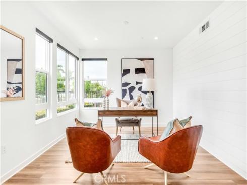 1660  Pomona   Avenue, Costa Mesa, CA