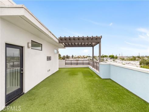 1660  Pomona   Avenue, Costa Mesa, CA