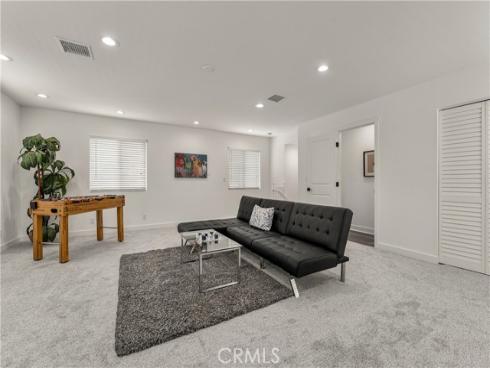 1872  Parkview   Circle, Costa Mesa, CA