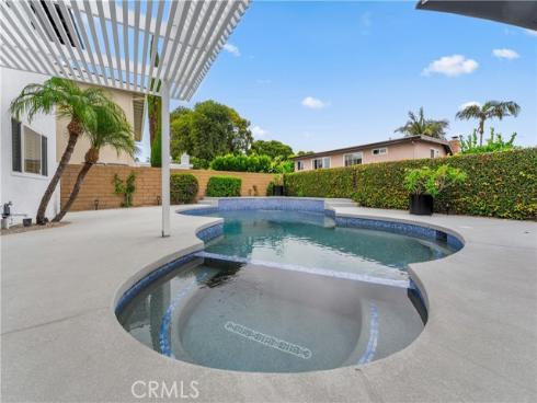 1872  Parkview   Circle, Costa Mesa, CA
