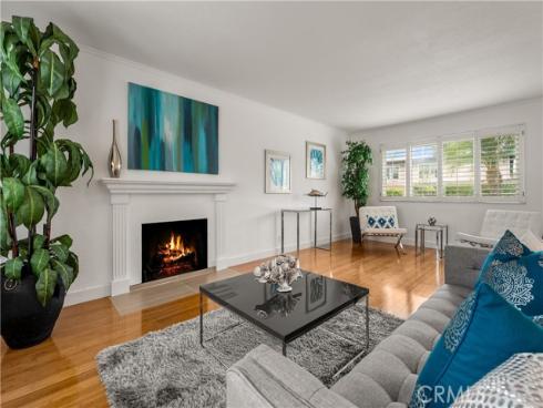 1872  Parkview   Circle, Costa Mesa, CA