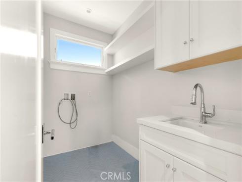 387  La Perle   Place, Costa Mesa, CA