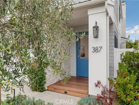 387  La Perle   Place, Costa Mesa, CA