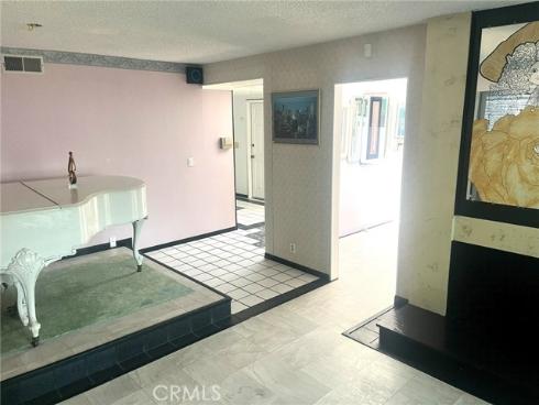 3050  Madison   Avenue, Costa Mesa, CA