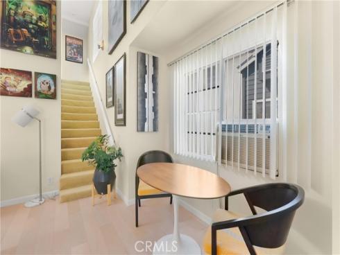 345 Avocado 201B Street, Costa Mesa, CA