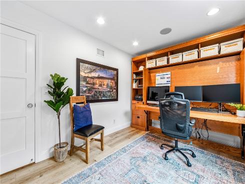 2726 Cardinal Drive, Costa Mesa, CA