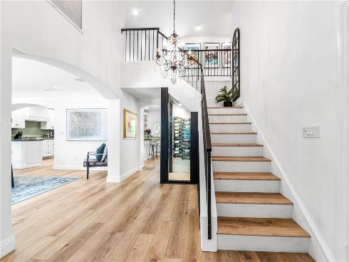 2726 Cardinal Drive, Costa Mesa, CA