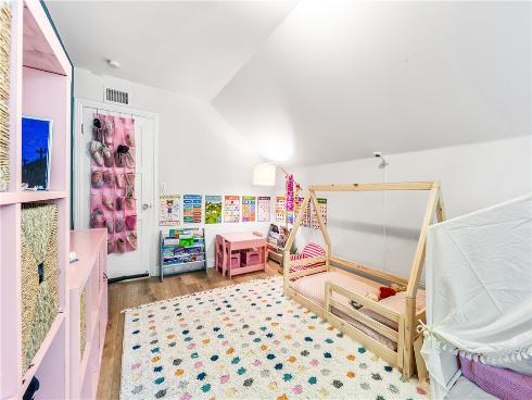 2726 Cardinal Drive, Costa Mesa, CA