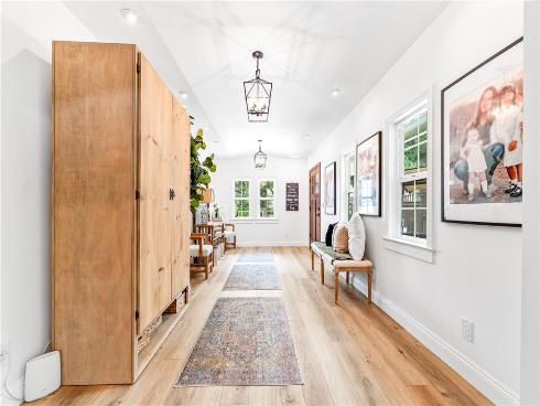 2726 Cardinal Drive, Costa Mesa, CA