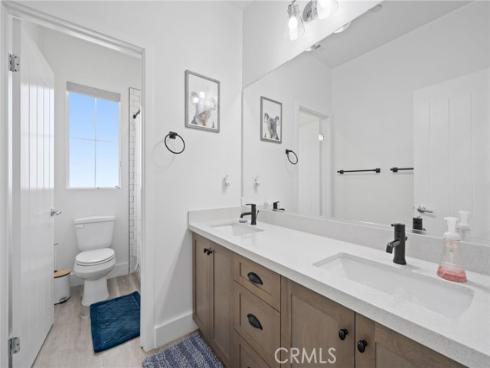 945  Brilliance   Lane, Costa Mesa, CA