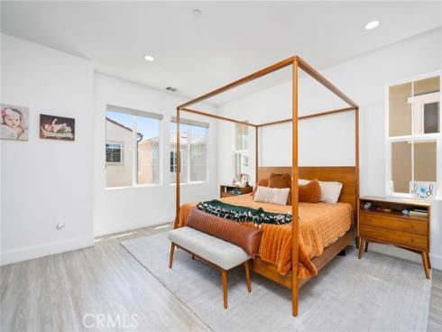 945  Brilliance   Lane, Costa Mesa, CA