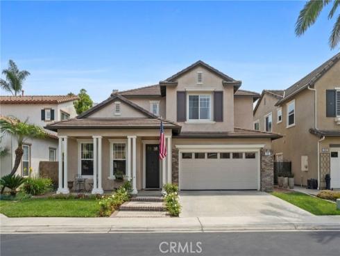 2712 Ashwood