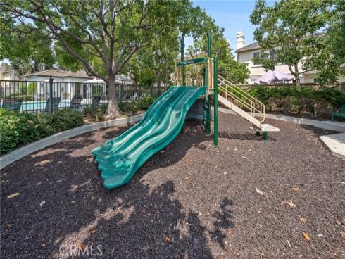 2712  Ashwood  , Costa Mesa, CA