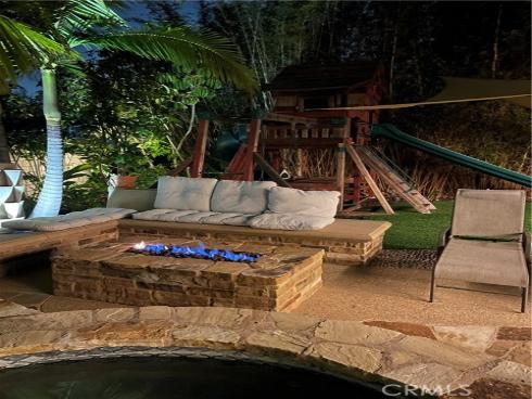 2547  Cornerstone   Lane, Costa Mesa, CA