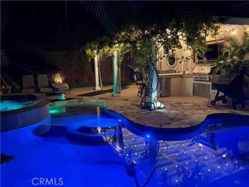 2547  Cornerstone   Lane, Costa Mesa, CA