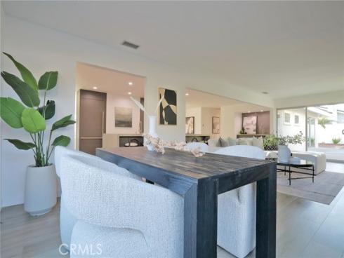 418 E Bay Street, Costa Mesa, CA