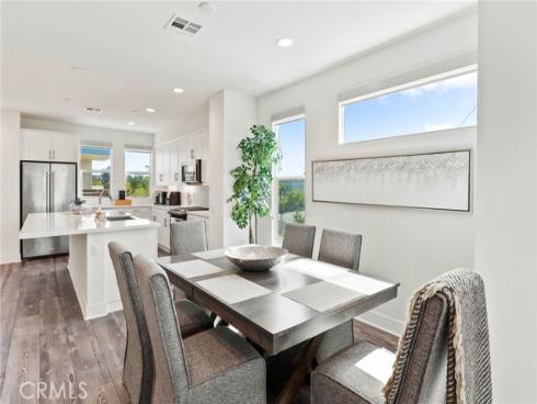 697 W 17th  , Costa Mesa, CA