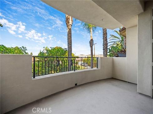 401  Bernard  211  Street, Costa Mesa, CA