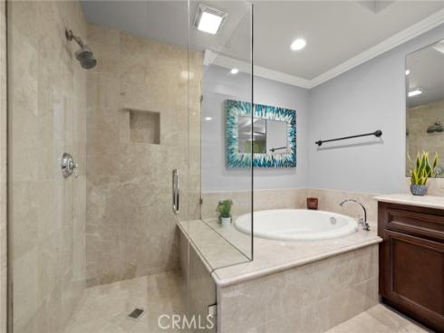 401  Bernard  211  Street, Costa Mesa, CA