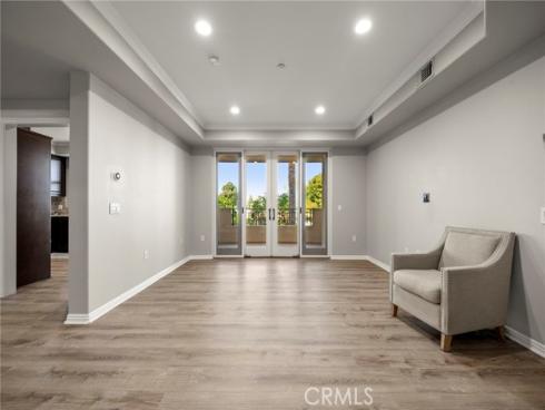 401  Bernard  211  Street, Costa Mesa, CA