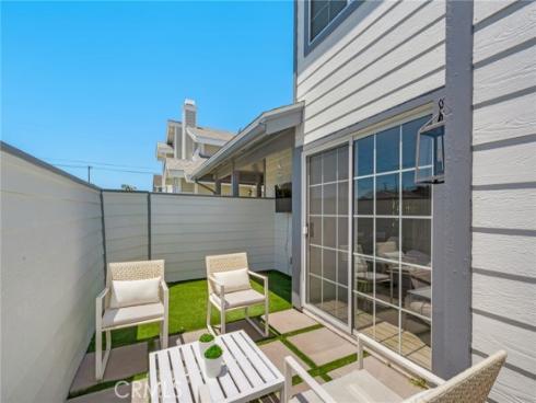 245  Palmer St.  , Costa Mesa, CA