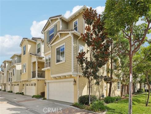 2173  Harmony   Way, Costa Mesa, CA