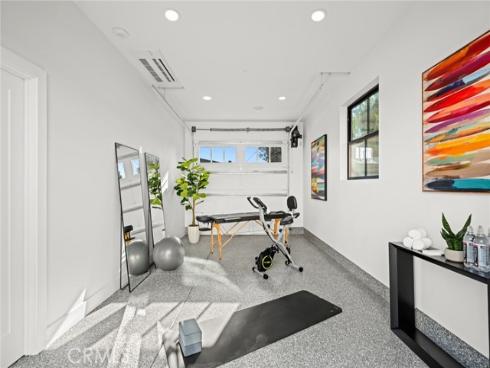275  Walnut  , Costa Mesa, CA