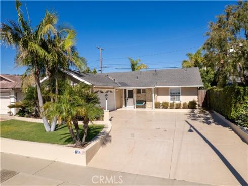 1170  Gleneagles  , Costa Mesa, CA