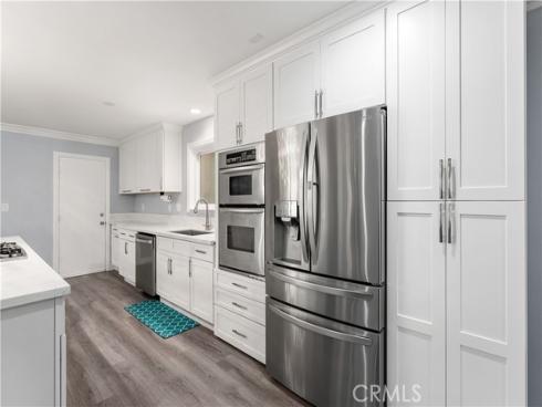 1170  Gleneagles  , Costa Mesa, CA