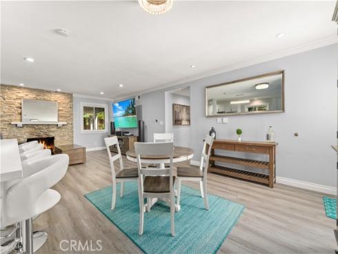 1170  Gleneagles  , Costa Mesa, CA