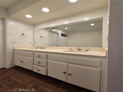 783  Grayling  , Costa Mesa, CA