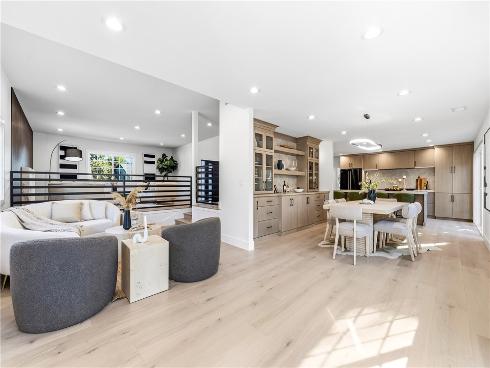 3493  San Marino   Circle, Costa Mesa, CA