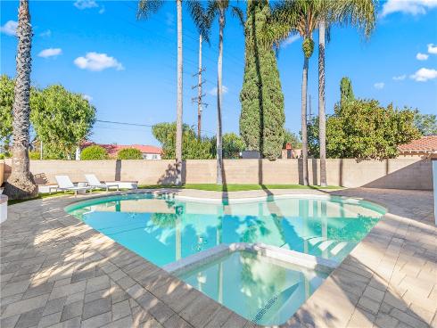3493  San Marino   Circle, Costa Mesa, CA
