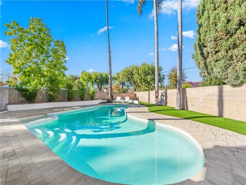 3493  San Marino   Circle, Costa Mesa, CA