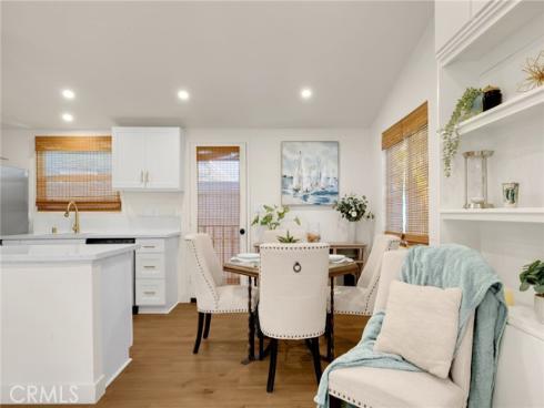 868  Towne  , Costa Mesa, CA